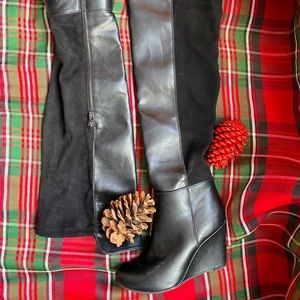 Black knee high boots SIZE 8